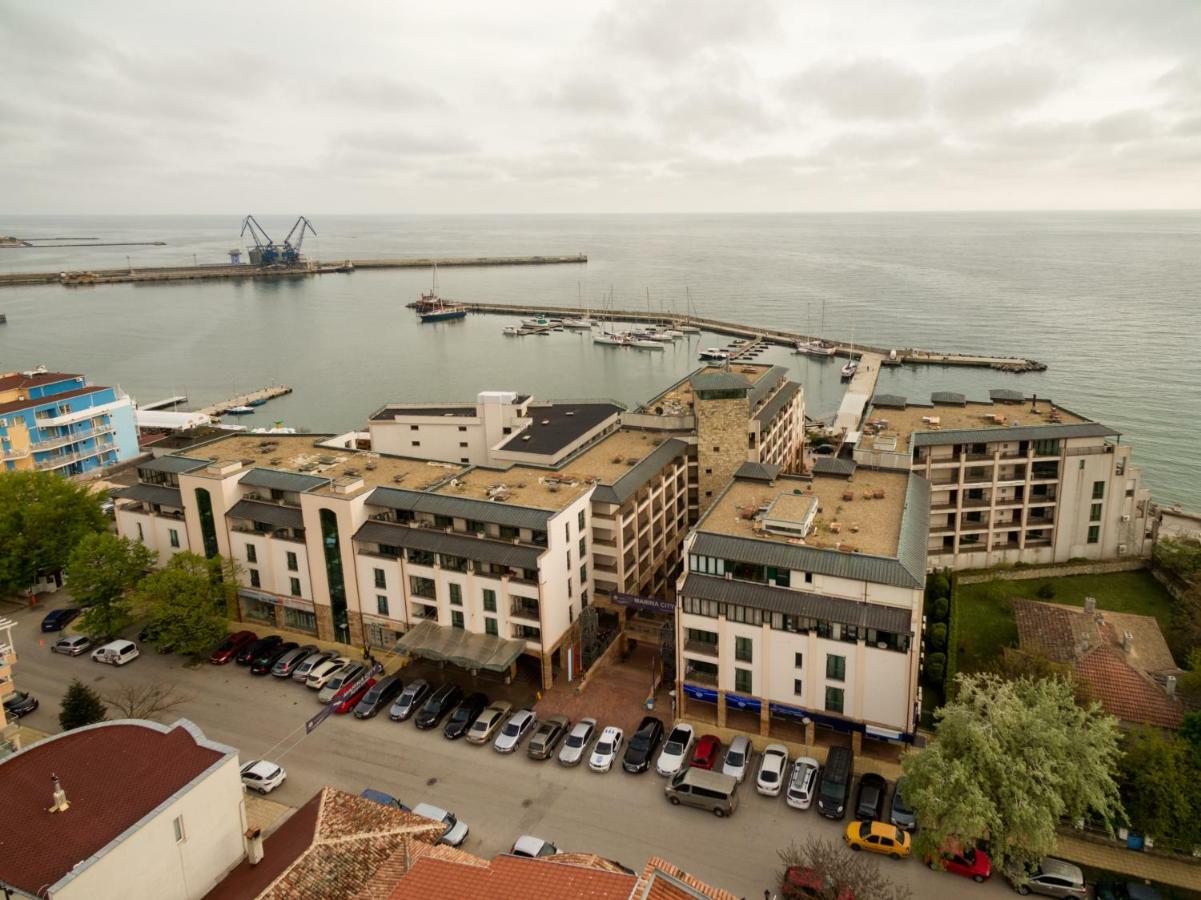 Marina City Aparthotel Balchik Exterior photo